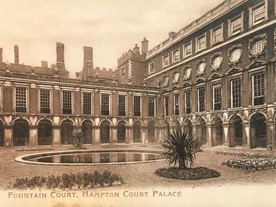 Vintage postcard: Fountain Court, Hampton Court Palace, Hampton Court, UK