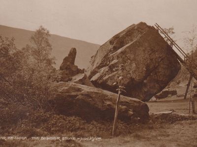 Vintage postcard: Bowder Stone, UK, 1935