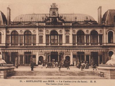 Vintage postcard: Bologne Sur Mer, France