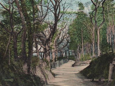 Vintage postcard: Colwyn Bay, UK